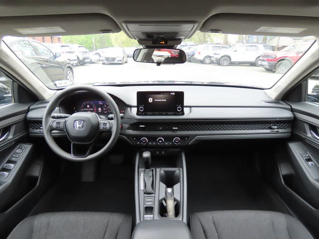 Used 2025 Honda Accord SE image 15