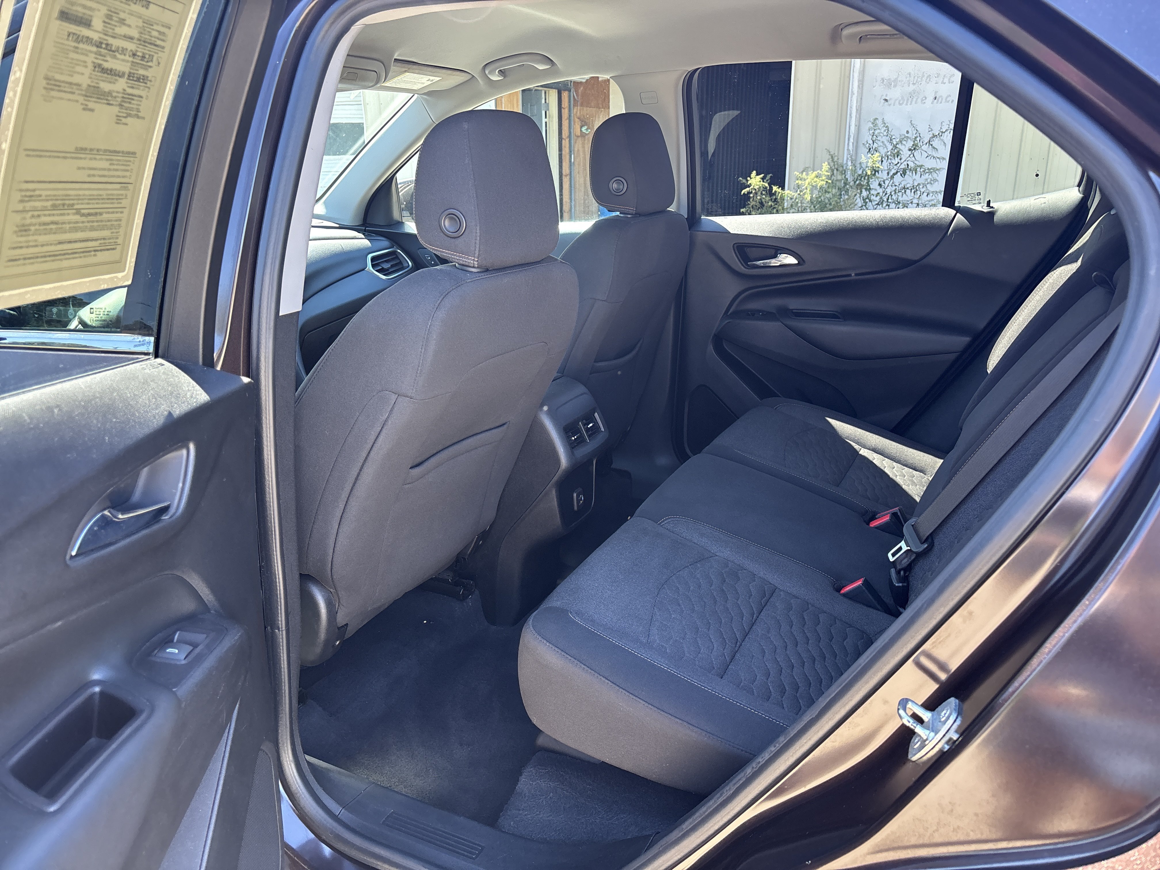 Used 2020 Chevrolet Equinox LT FWD image 14