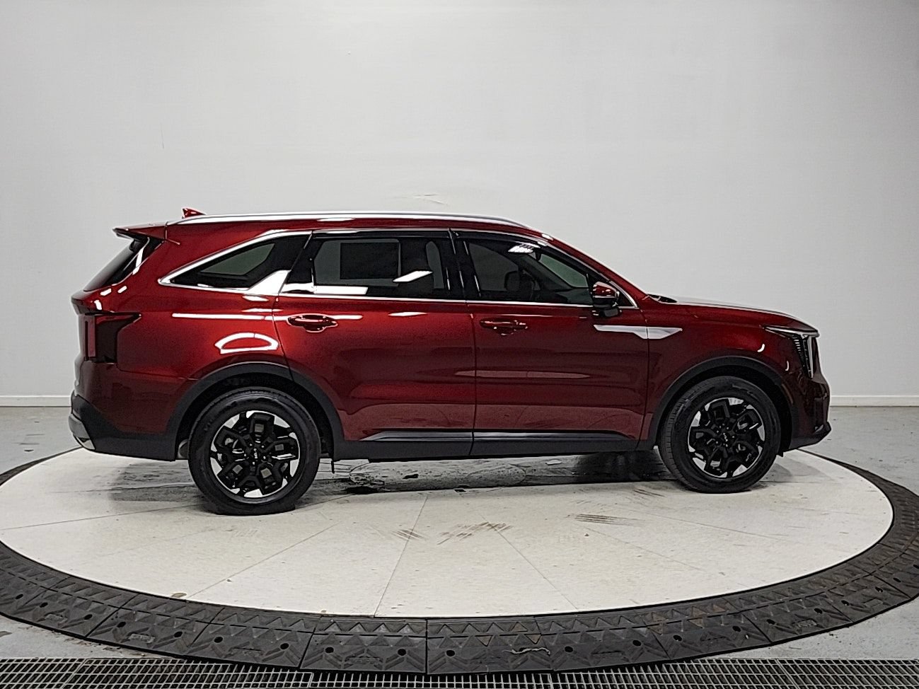Used 2025 Kia Sorento S w/ Panoramic Sunroof Package FWD image 9