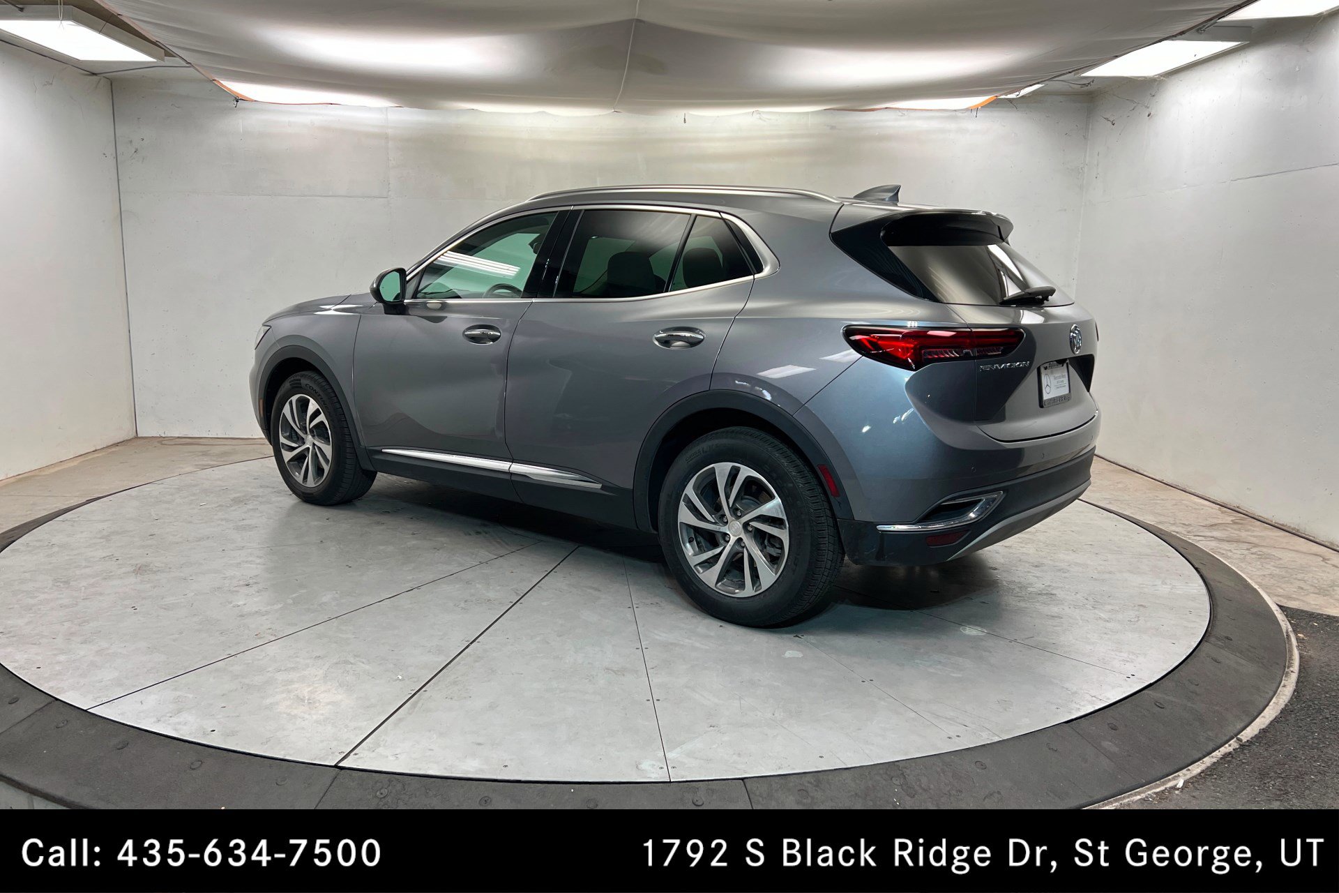 Used 2021 Buick Envision Essence image 3