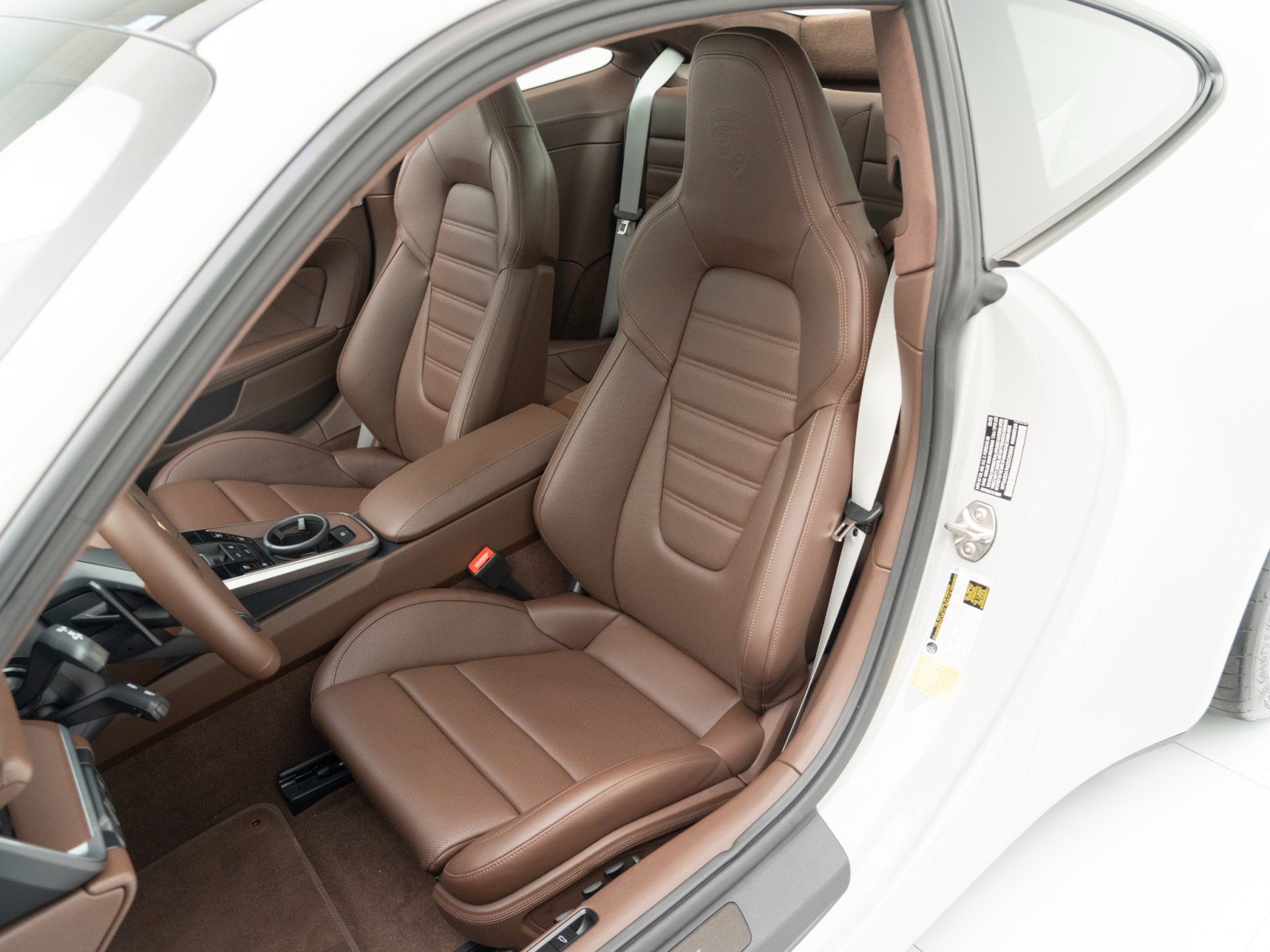 Certified 2025 Porsche 911 Carrera 4 GTS AWD/4WD image 18
