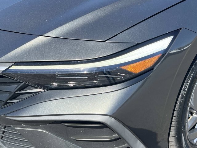 Certified 2024 Hyundai Elantra SEL FWD image 9