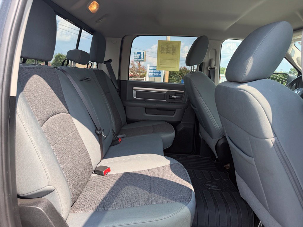 Used 2015 RAM 1500 Big Horn RWD image 37