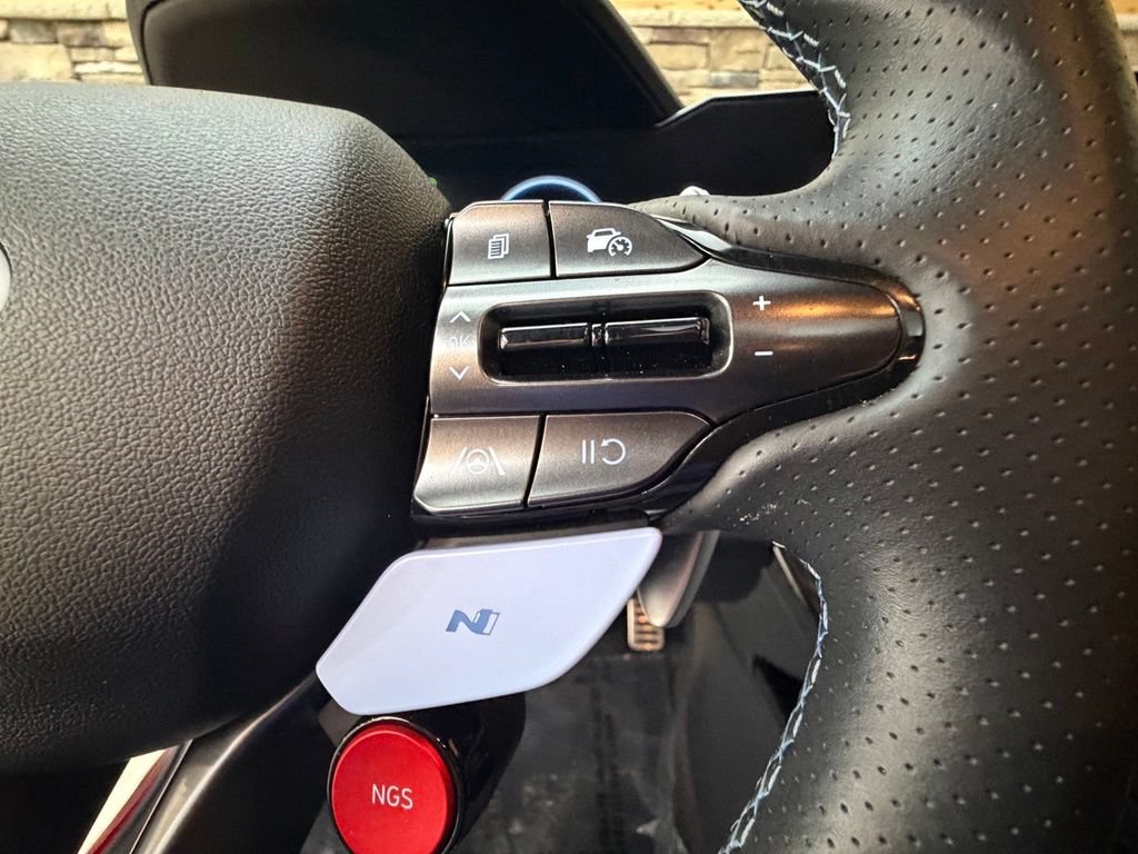 Used 2024 Hyundai Elantra N FWD image 33