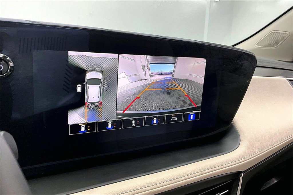 Used 2025 Buick Encore GX Preferred w/ Advanced Technology Package image 21