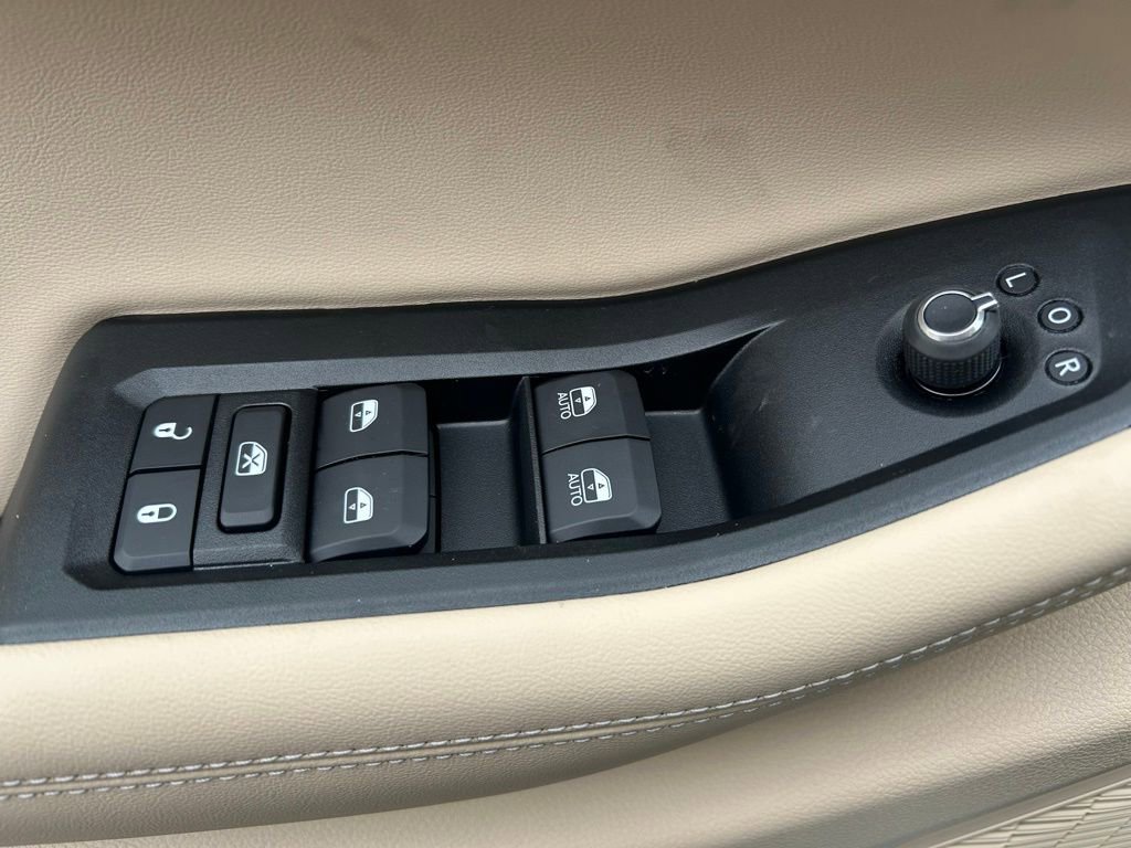 New 2025 Jeep Grand Cherokee Limited w/ Trailer Tow Package image 5