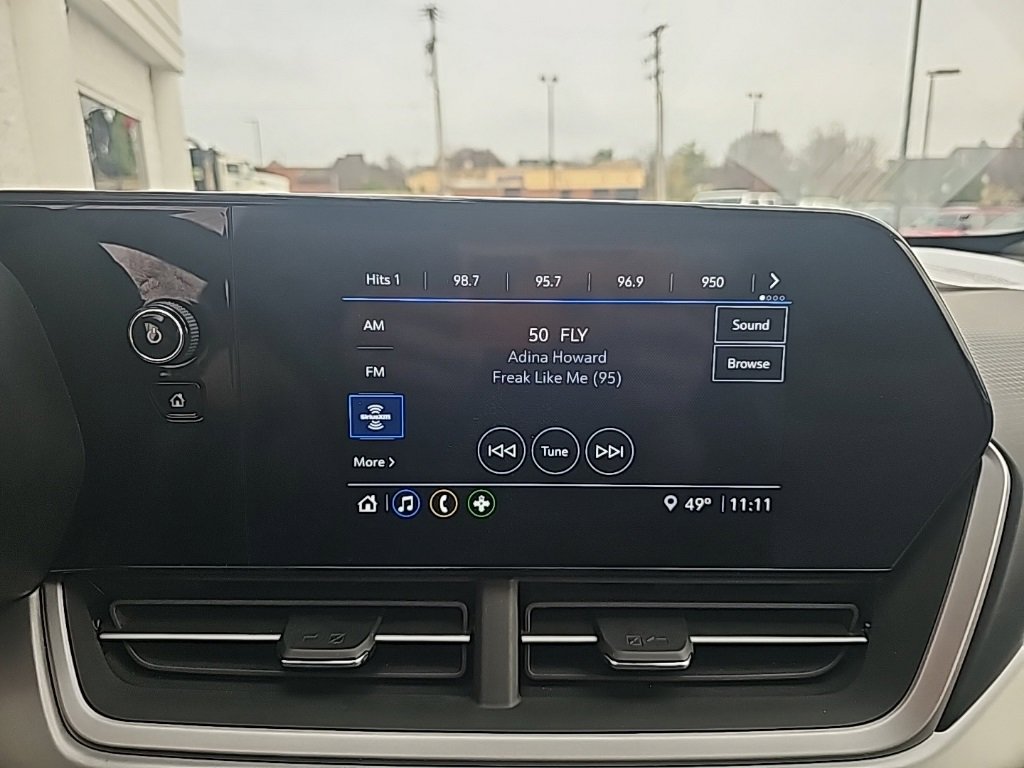 Used 2025 Chevrolet Trax LS image 15