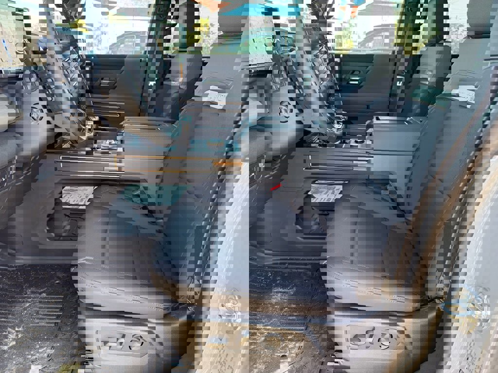 New 2025 GMC Hummer EV 2X image 12