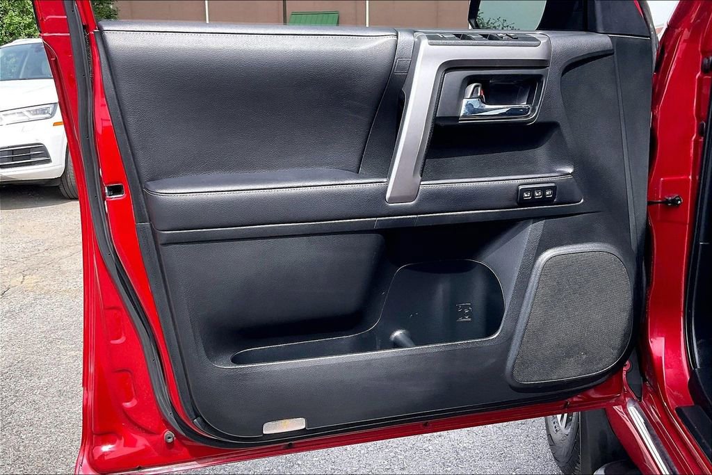Used 2021 Toyota 4Runner Limited image 22