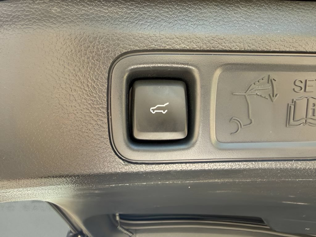 Used 2024 Ford Expedition Limited AWD/4WD image 35