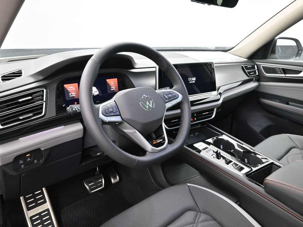 New 2025 Volkswagen Atlas Peak Edition SE image 10