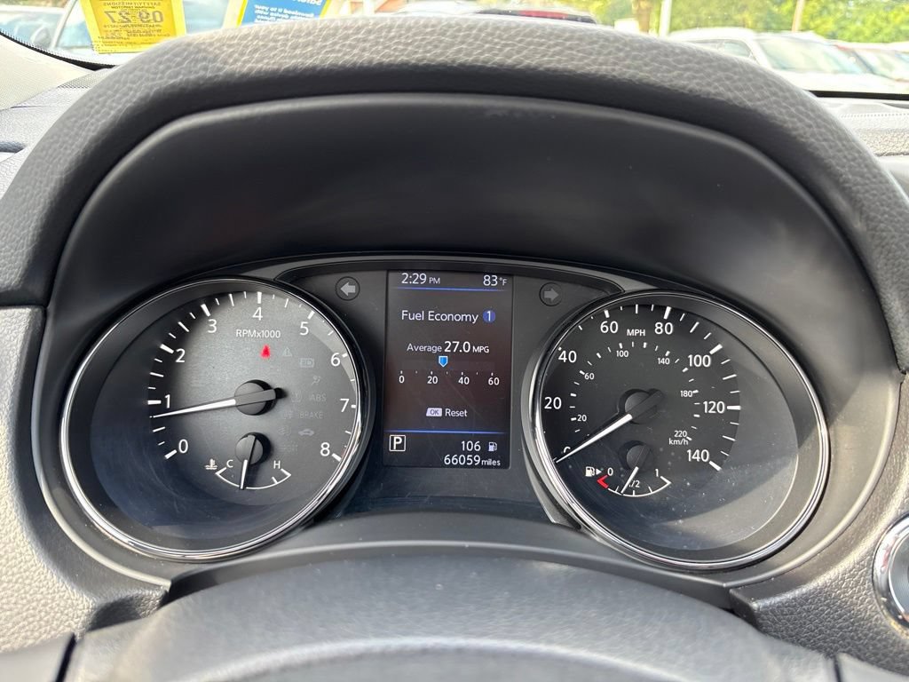 Used 2018 Nissan Rogue SV w/ Sun & Sound Touring Package AWD/4WD image 29