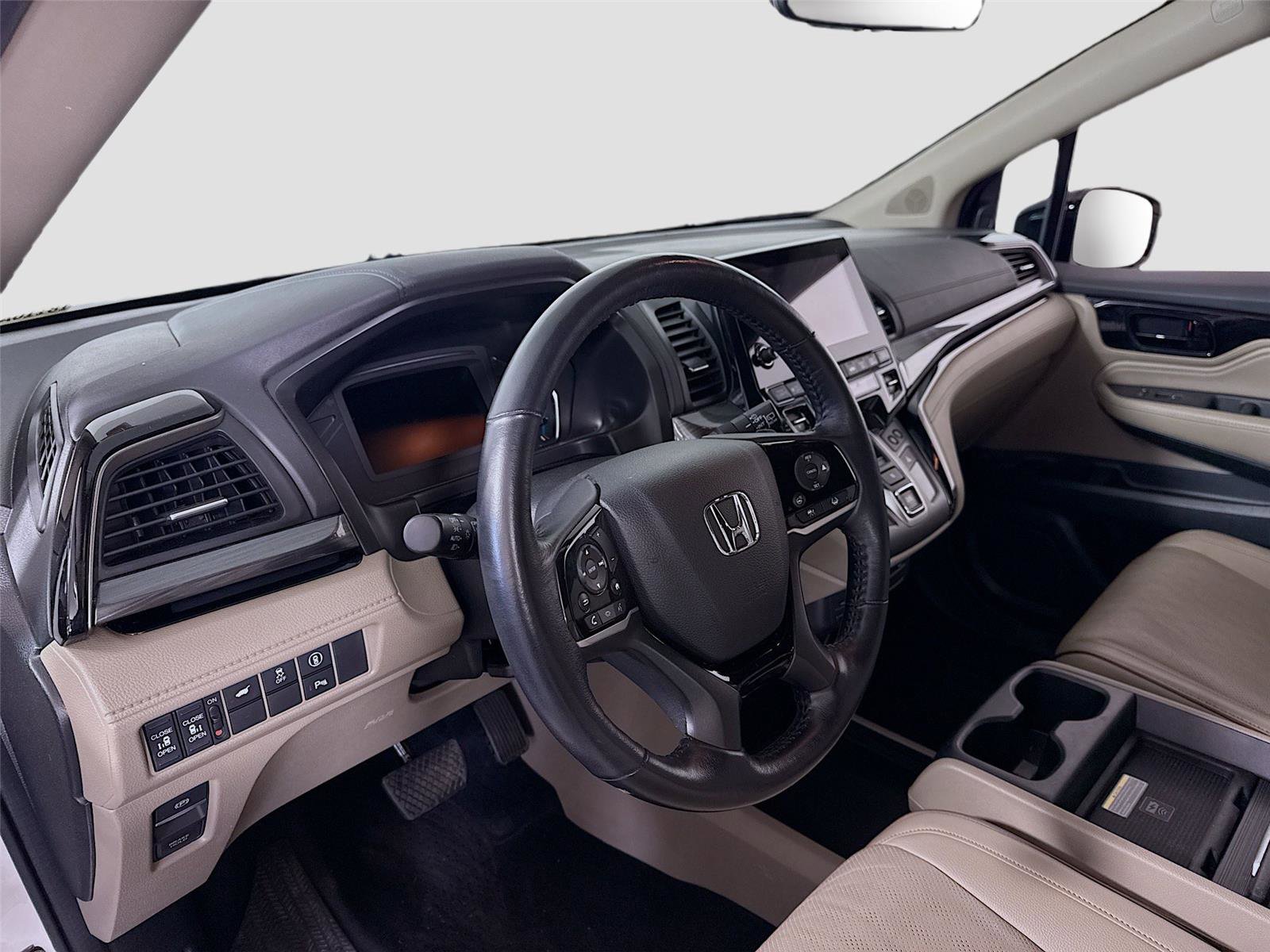 Used 2024 Honda Odyssey Elite image 3