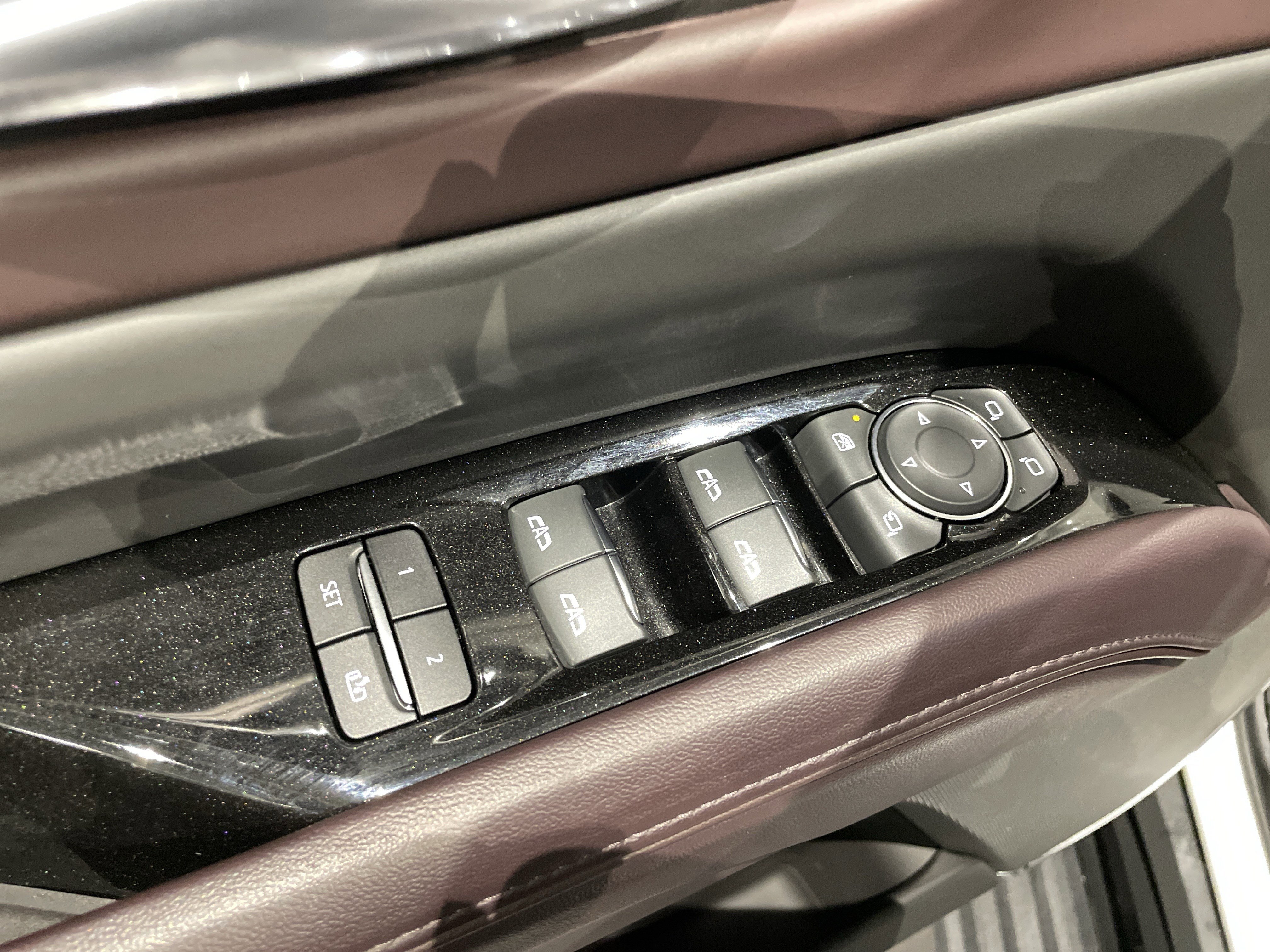 Used 2023 Cadillac Escalade V image 16