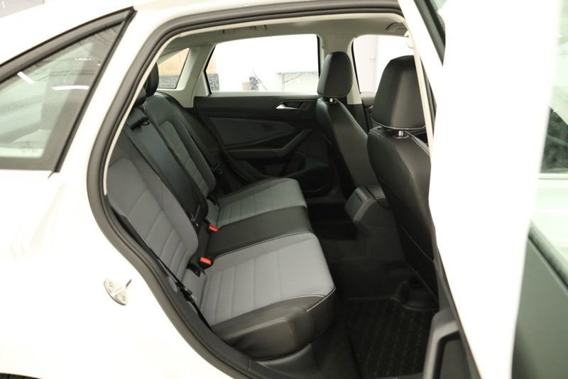 New 2026 Volkswagen Jetta SE image 34