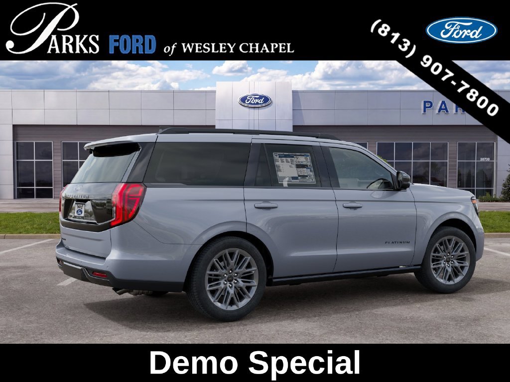 New 2027 Ford Expedition Platinum w/ Stealth Appearance Package AWD/4WD image 6