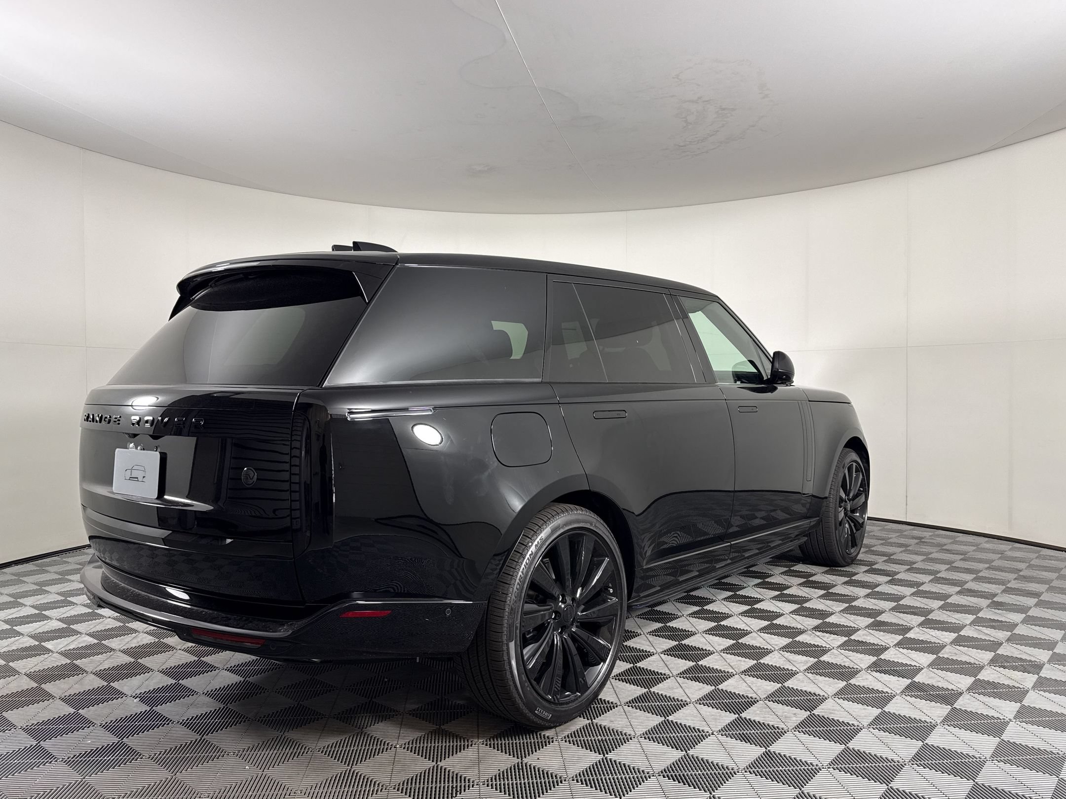 New 2026 Land Rover Range Rover Long Wheel Base SV AWD/4WD image 9