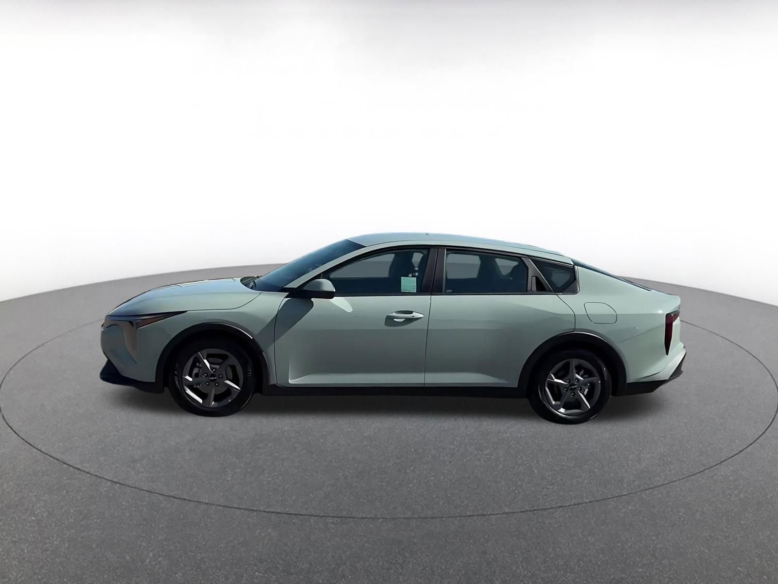 Used 2025 Kia K4 LXS FWD image 9