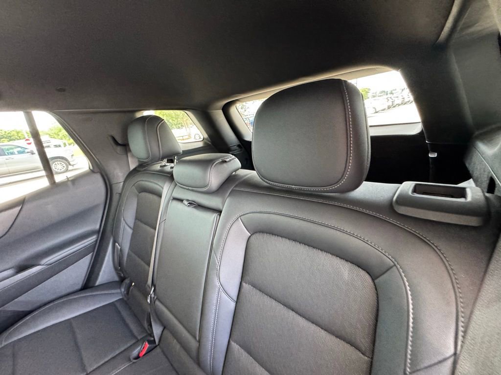 Used 2025 Chevrolet Equinox LT w/ Convenience Package II AWD/4WD image 21