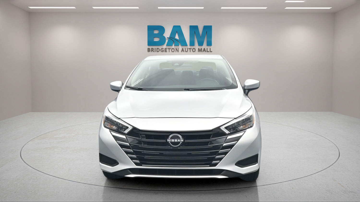 Used 2025 Nissan Versa SV FWD image 2
