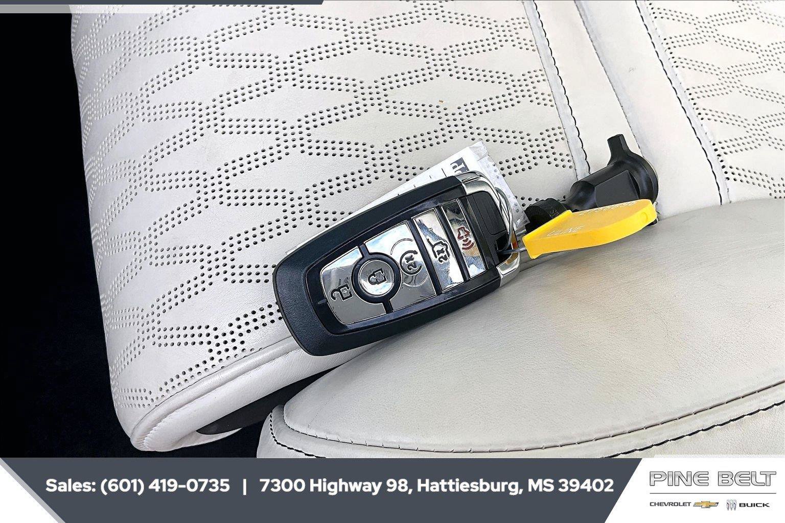Used 2024 Lincoln Navigator Black Label AWD/4WD image 9