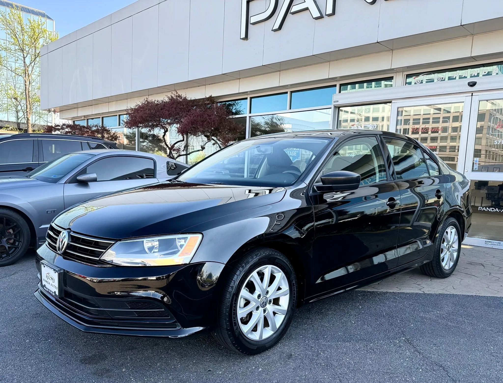 Used 2015 Volkswagen Jetta SE image 3