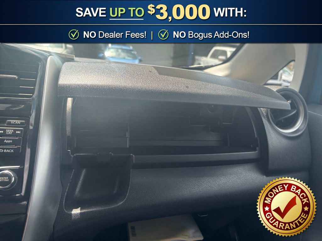 Used 2016 Nissan Versa Note SV FWD image 28