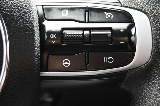 Used 2024 Kia K5 LXS FWD image 7