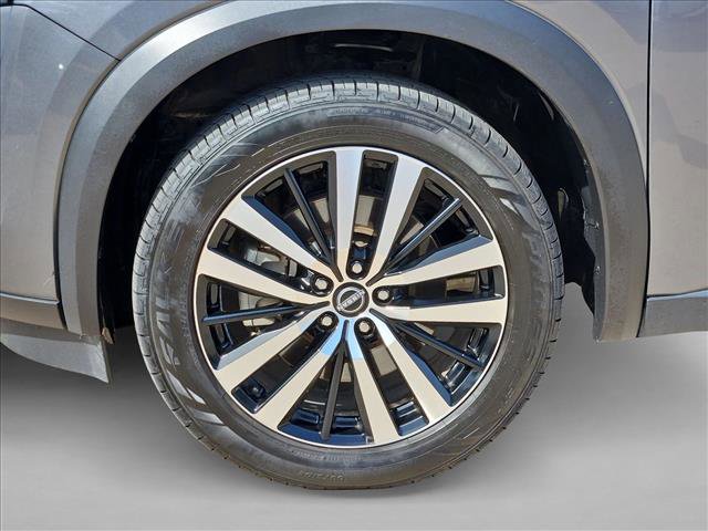 Used 2023 Nissan Pathfinder Platinum image 26