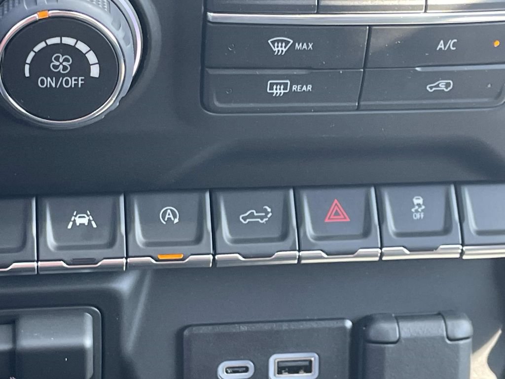 New 2026 Chevrolet Silverado 1500 Custom AWD/4WD image 20
