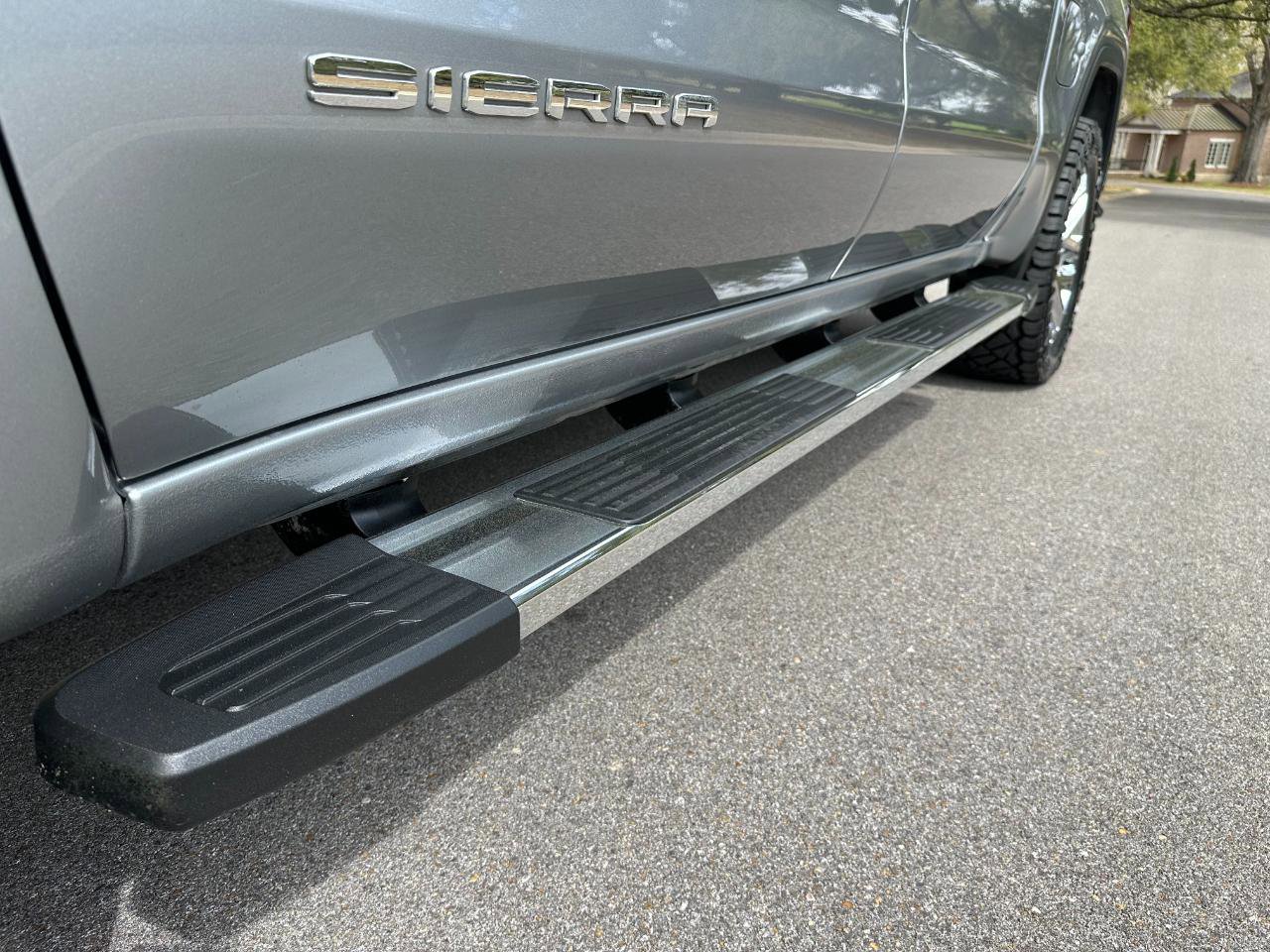 Used 2025 GMC Sierra 1500 SLT w/ SLT Premium Package image 47