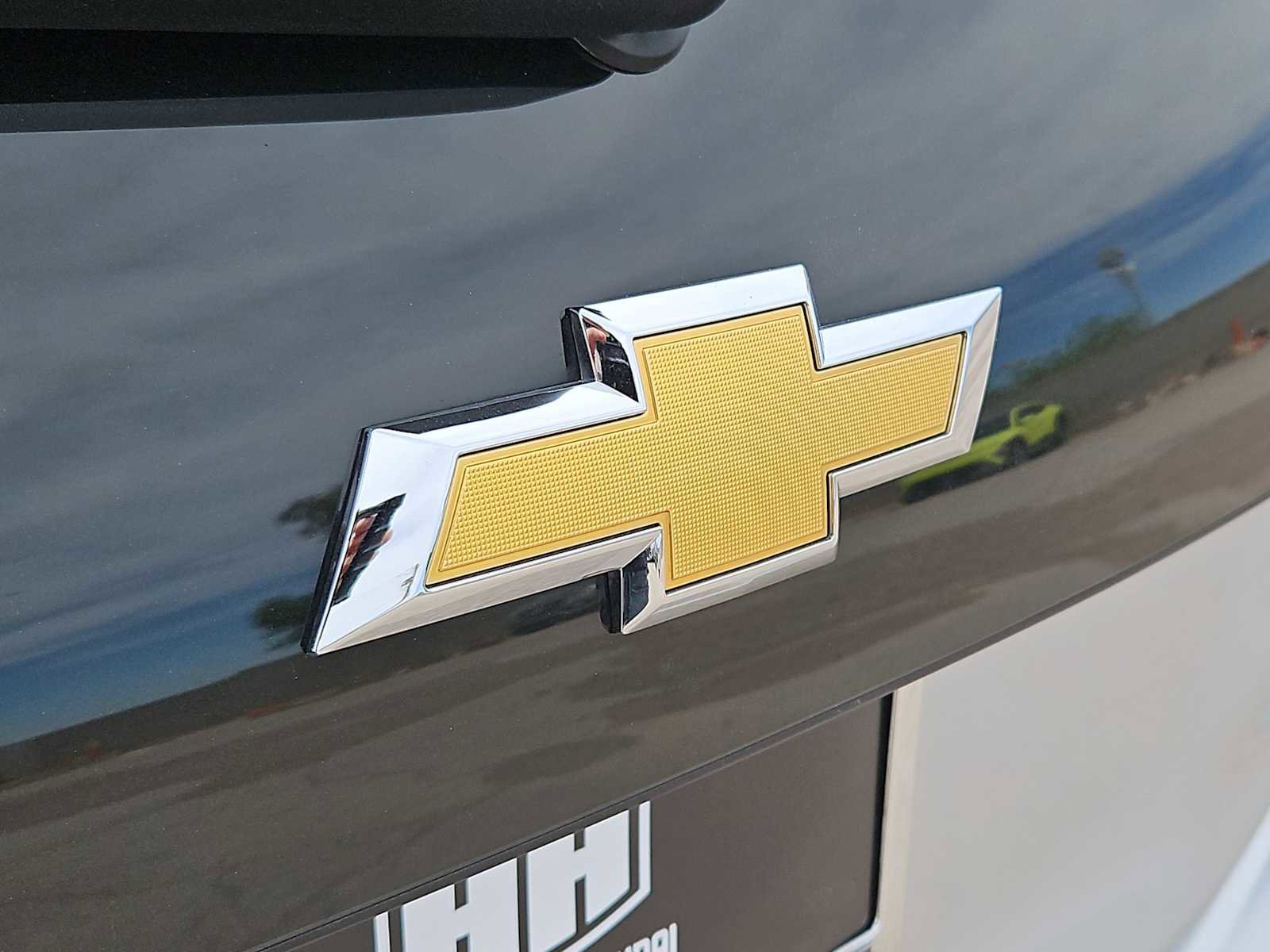 Used 2020 Chevrolet Bolt Premier w/ Infotainment Package image 11