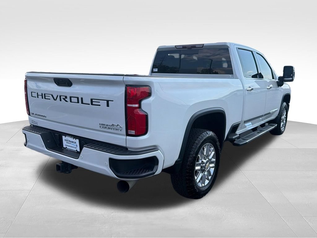 Used 2025 Chevrolet Silverado 2500 High Country w/ High Country Premium Package AWD/4WD image 5