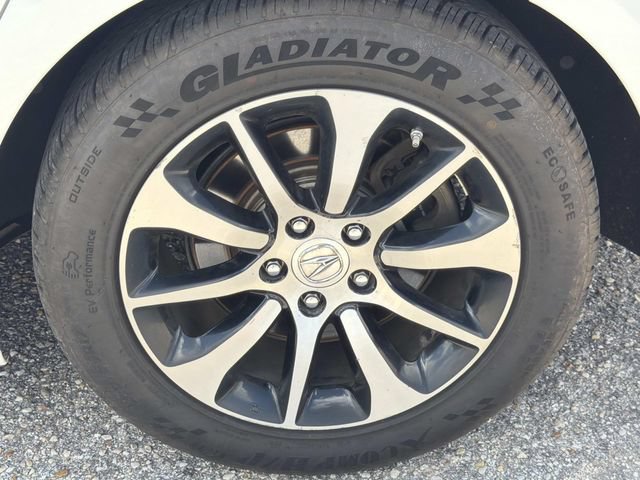 Used 2017 Acura TLX w/ Technology Package FWD image 15