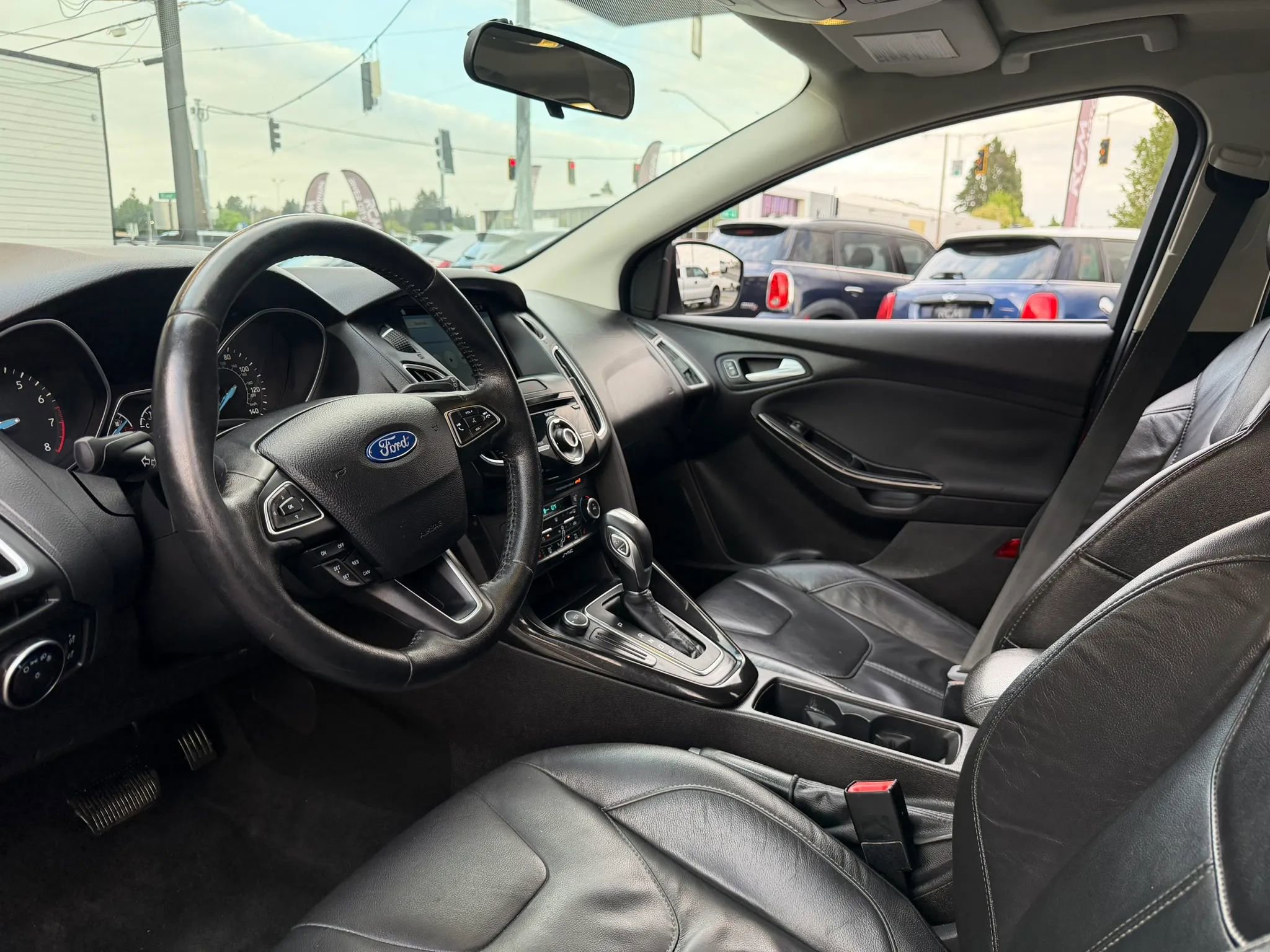 Used 2016 Ford Focus Titanium FWD image 15