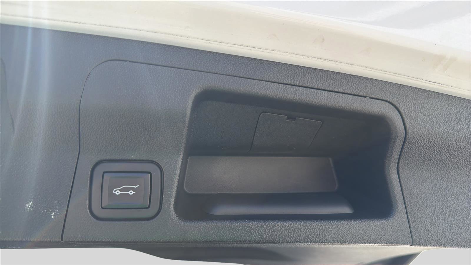 Used 2020 GMC Acadia AT4 w/ Driver Alert Package II AWD/4WD image 19