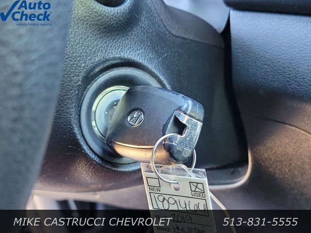 Used 2019 Hyundai Santa Fe SE FWD image 19