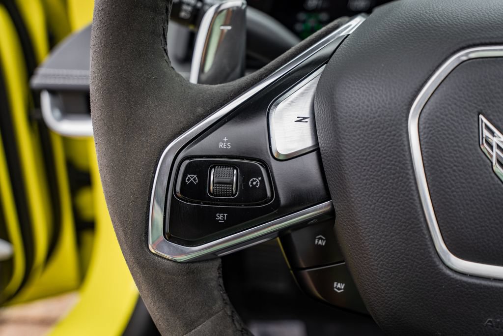 Used 2023 Chevrolet Corvette Stingray Preferred Conv w/ Z51 Performance Package RWD image 23