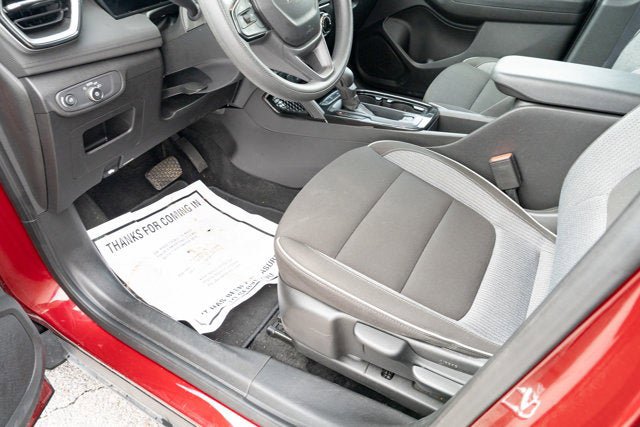 Used 2025 Chevrolet TrailBlazer LT FWD image 25