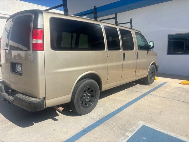 Used 2012 Chevrolet Express 1500 LS RWD image 2