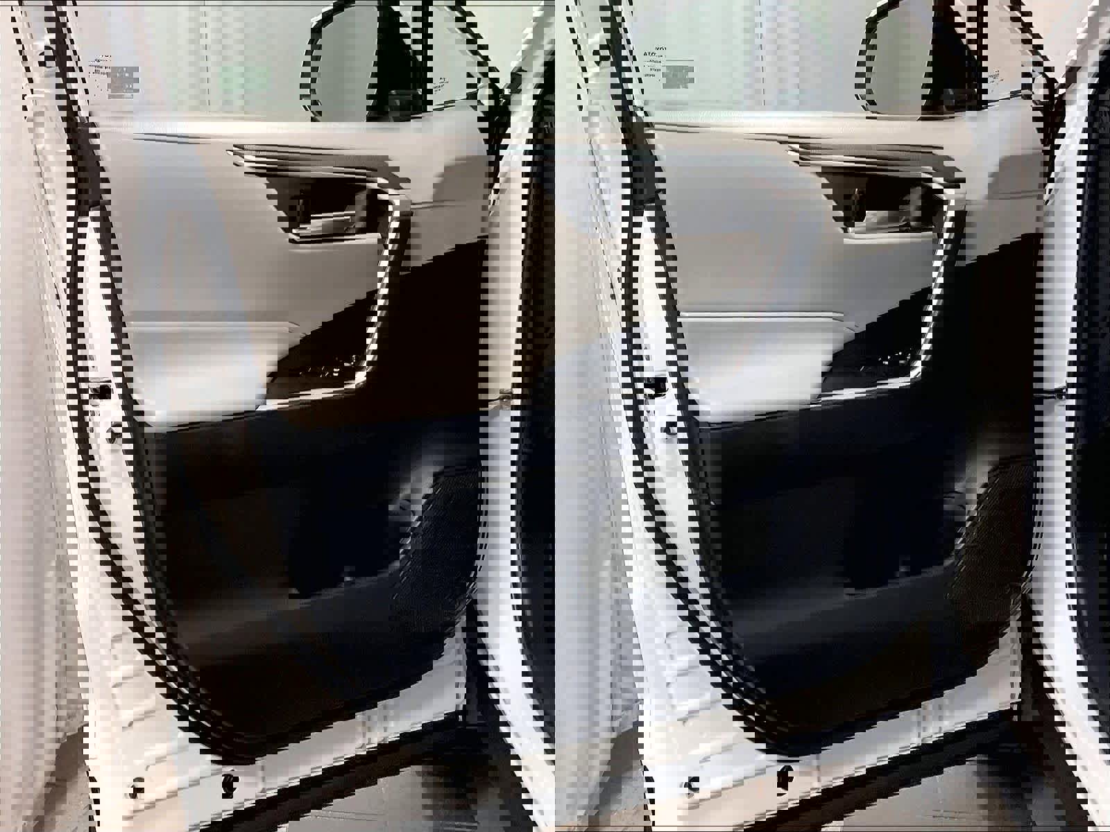 Used 2020 Toyota RAV4 XLE w/ Convenience Package image 9