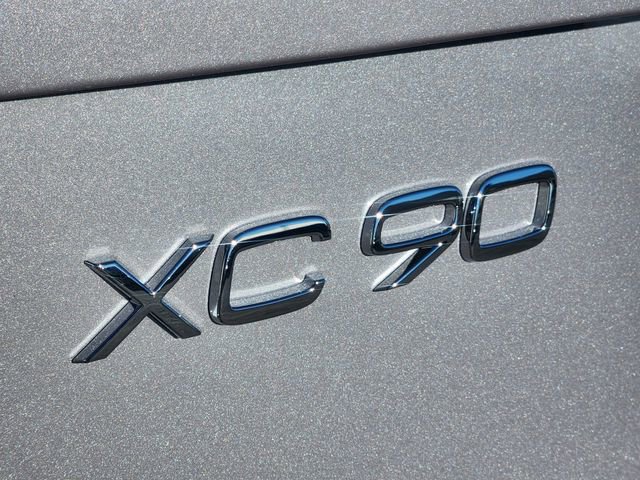 New 2026 Volvo XC90 B6 Plus w/ Protection Package Premier image 17