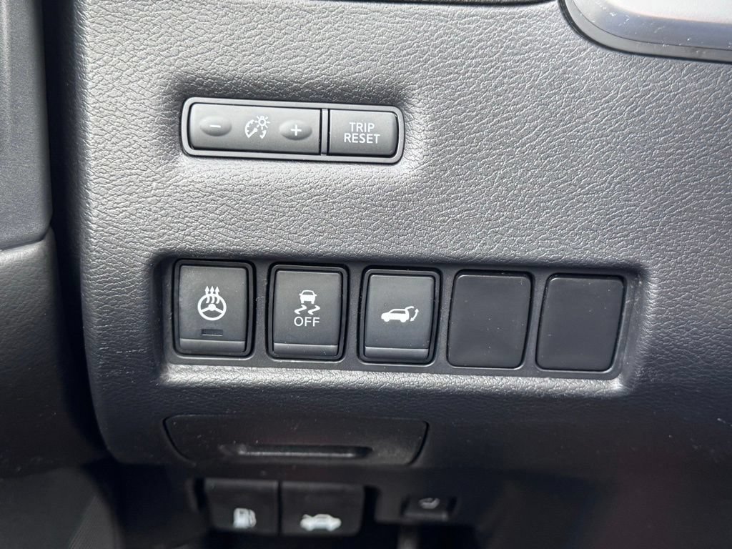 Used 2018 Nissan Murano Platinum w/ Cargo Package FWD image 34