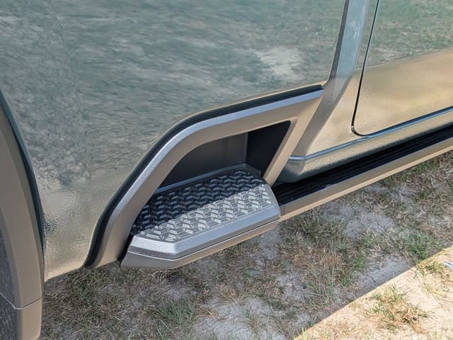 New 2026 Chevrolet Silverado 2500 ZR2 AWD/4WD image 34