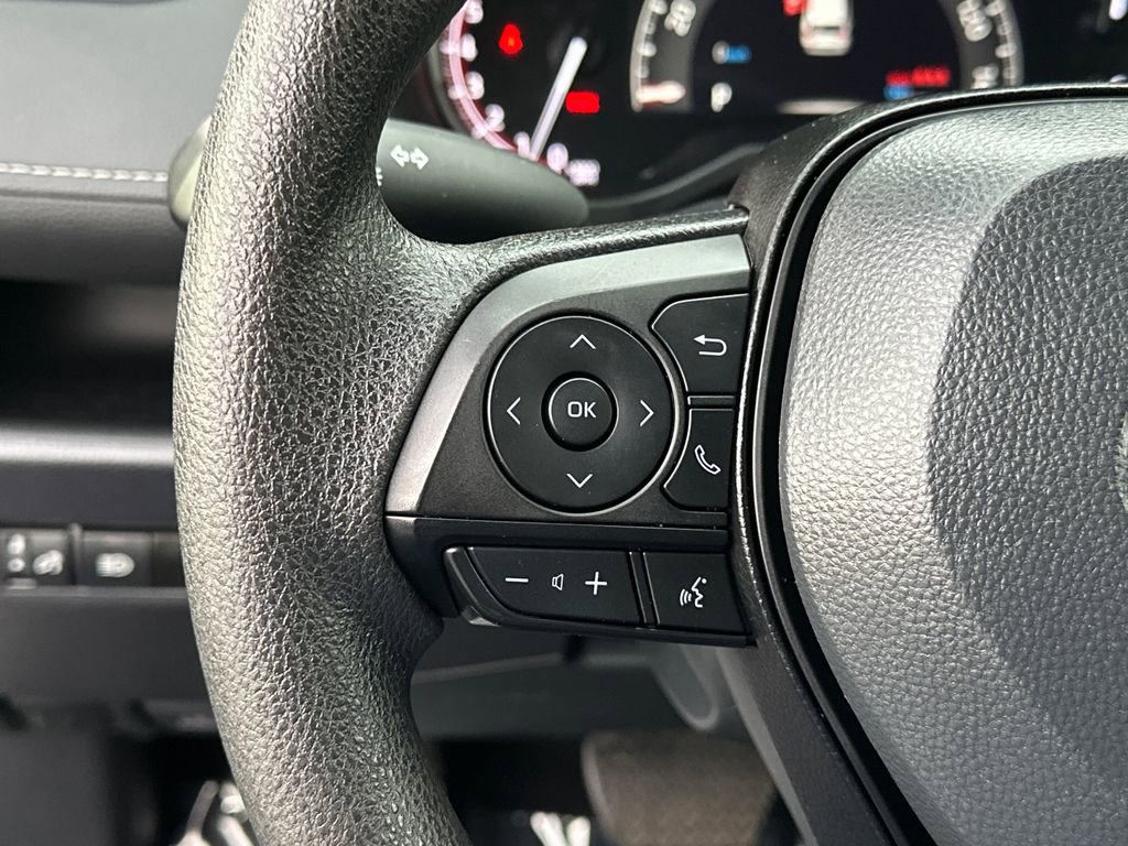 Used 2024 Toyota RAV4 LE AWD/4WD image 21