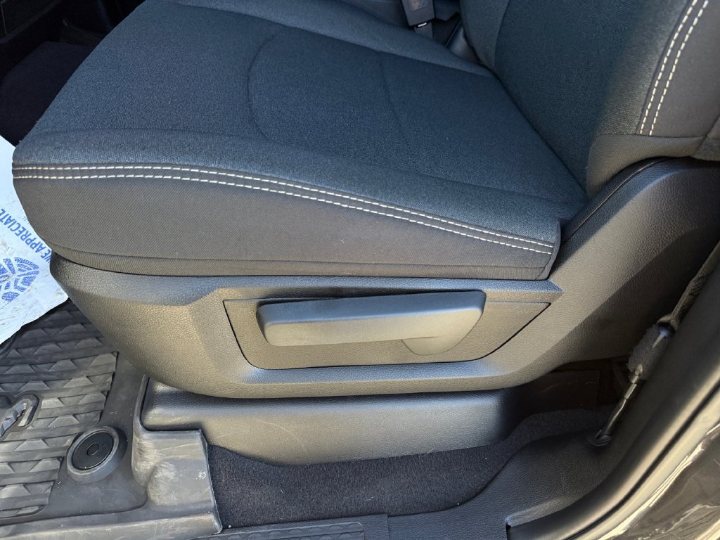 Used 2025 RAM 2500 Tradesman AWD/4WD image 13