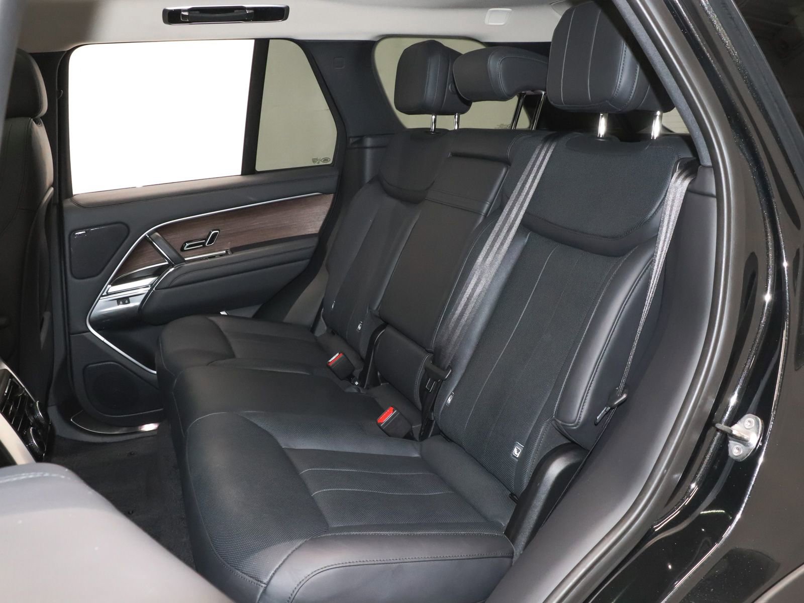 Used 2023 Land Rover Range Rover SE image 22