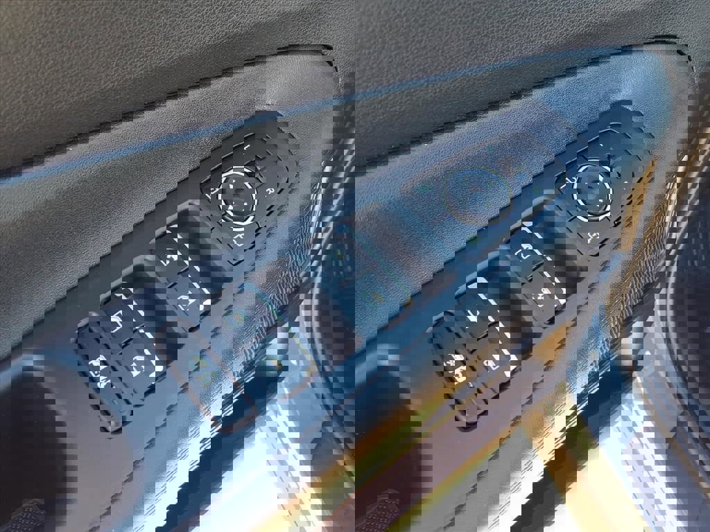 Used 2023 Hyundai Santa Fe SEL image 15