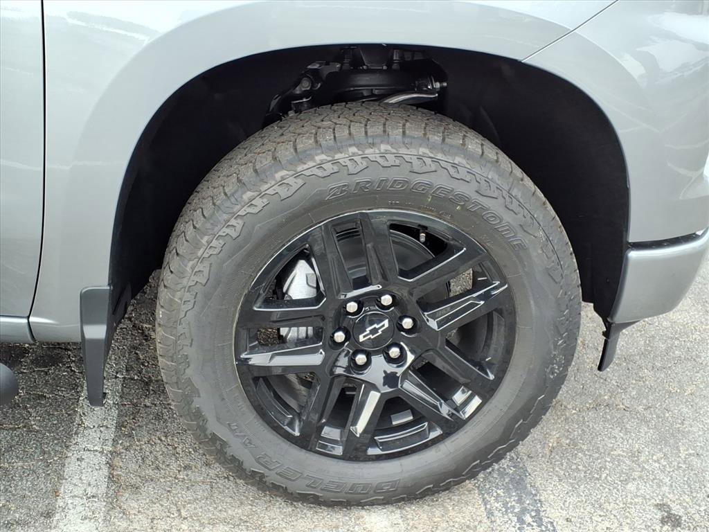 New 2026 Chevrolet Silverado 1500 Custom w/ Turbomax Blackout Package image 7