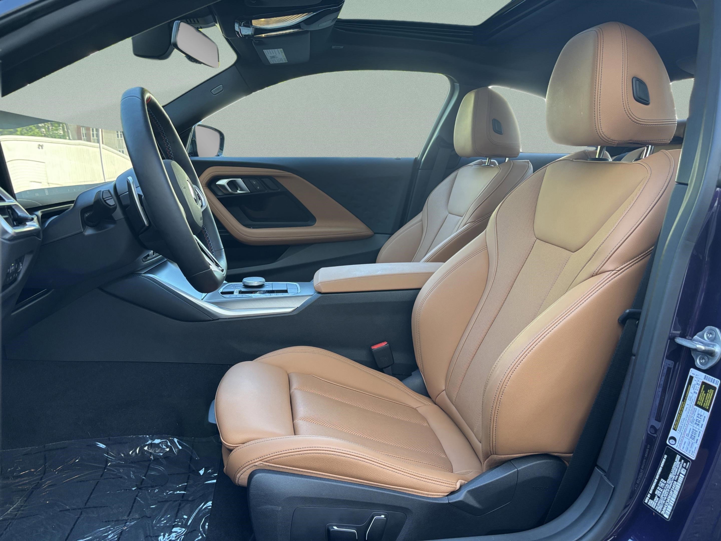 Used 2025 BMW M240i Coupe RWD image 16